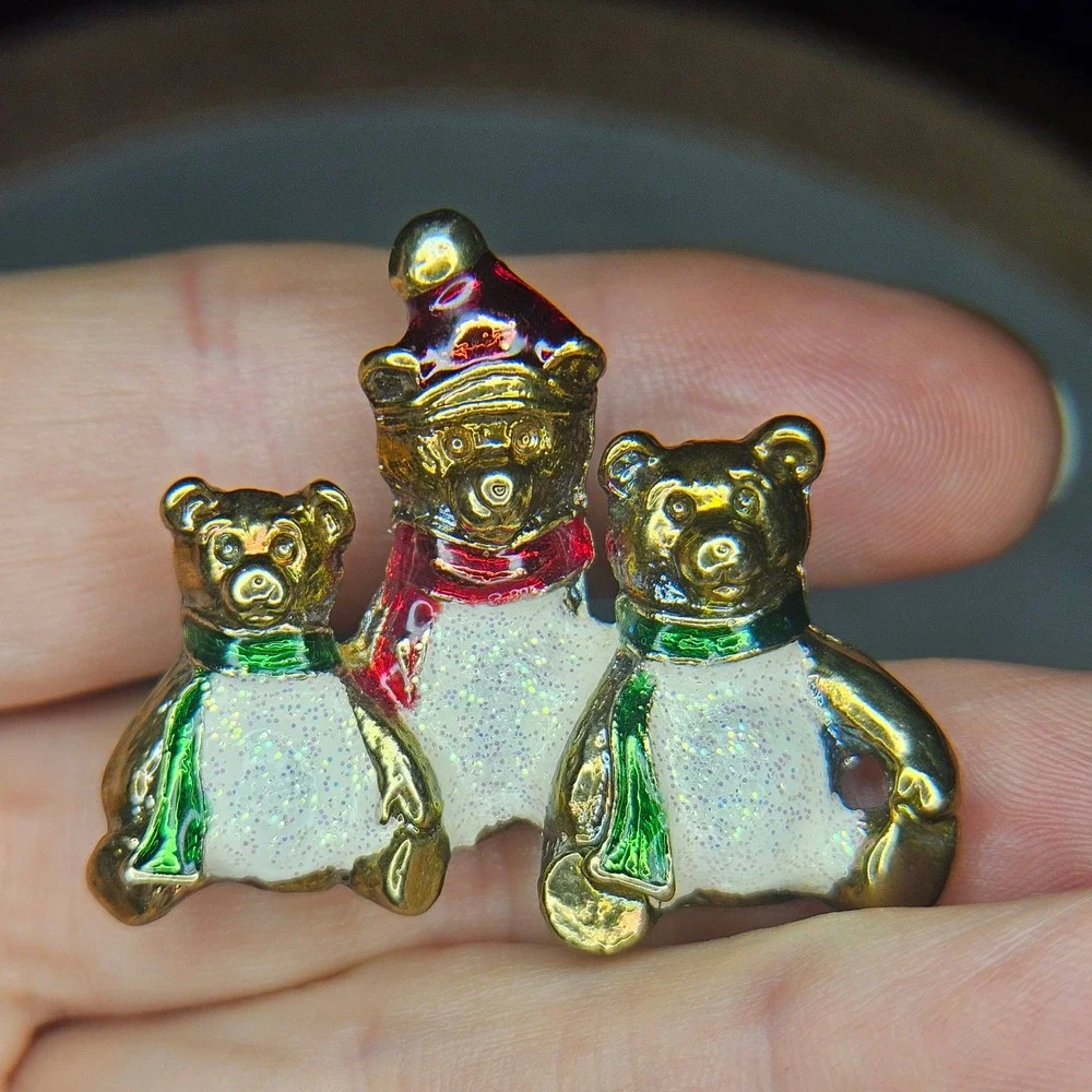 Vintage Christmas Teddy Bear Brooch Womens OS Gold Red Green Enamel Glitter